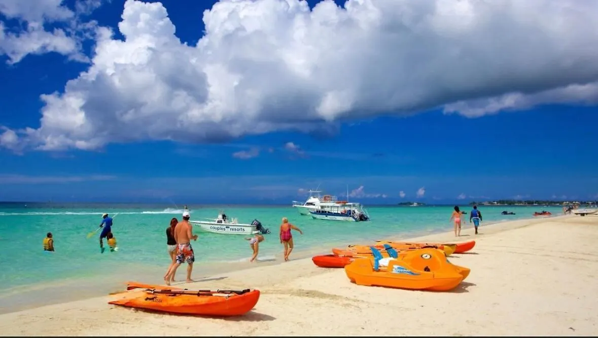 Whitehall Villa In Negril