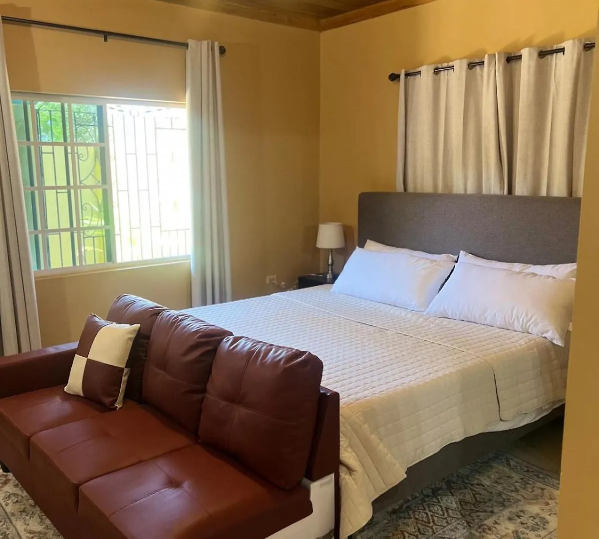Whitehall Villa In Negril