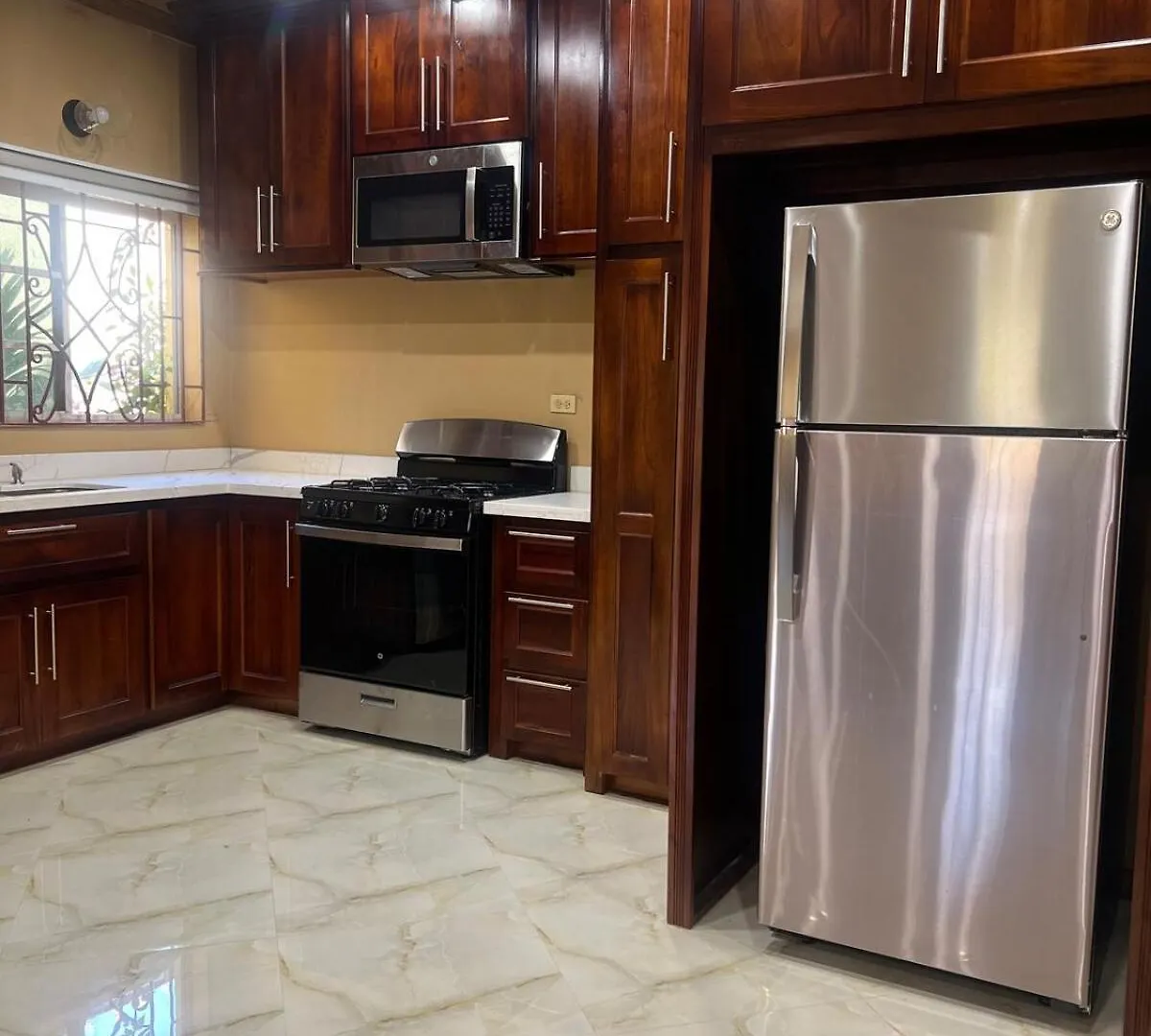 Whitehall Villa In Negril
