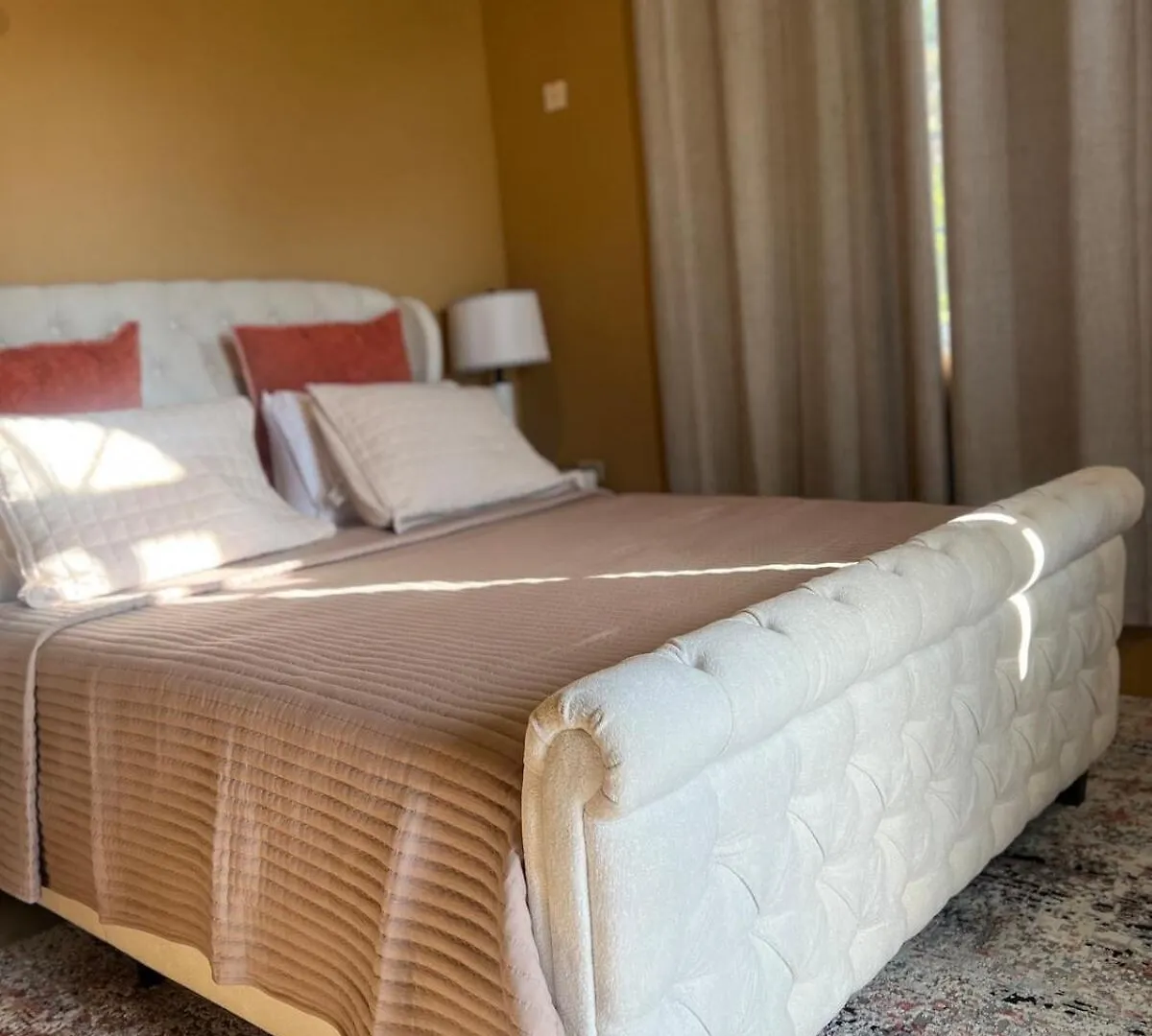 Whitehall Villa In Negril